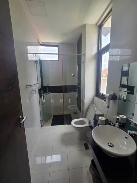 Bungalow for Sale in Puchong (Selangor) - Leanne Woo - Bathroom - PropertyGuru.com.my