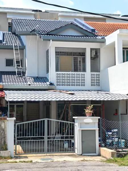 2-storey Terraced House for Sale in Serdang (Seri Kembangan) - Terry Yee - Exterior - PropertyGuru.com.my