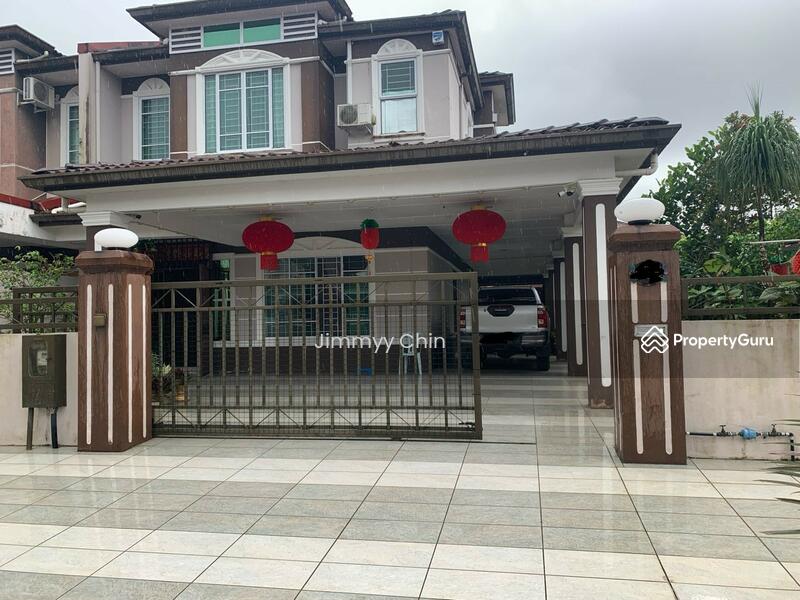 Taman Merlin Double storey corner, Kuching, Sarawak, 4 Bedrooms, 100