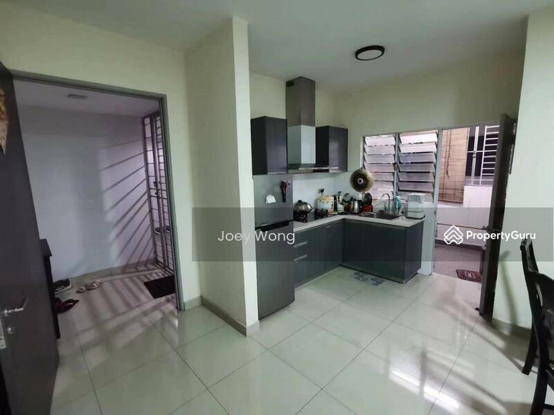 Untuk Dijual - Koi Boulevard
