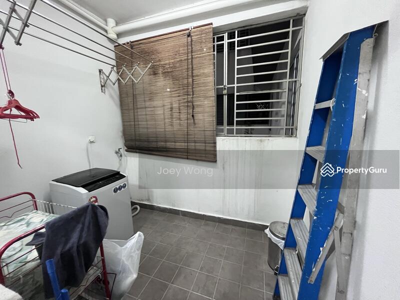 Untuk Dijual - Koi Boulevard