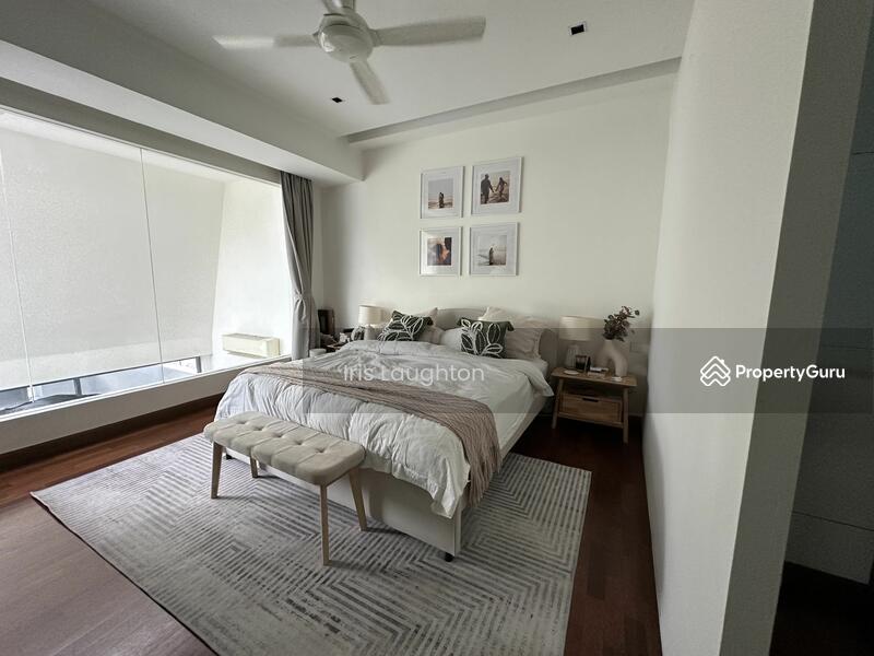 Movable furniture are not included in the sale 