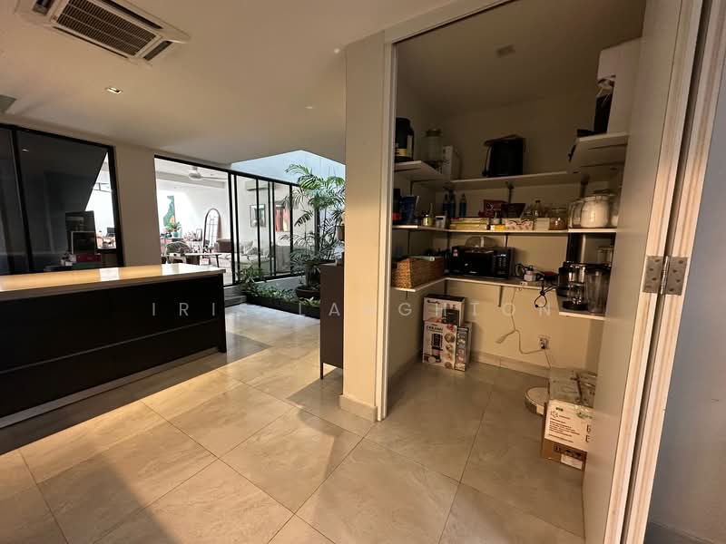 2.5-storey Terraced House for Sale in Bukit Bandaraya (Bangsar) - Iris Laughton - Huge larder  - PropertyGuru.com.my