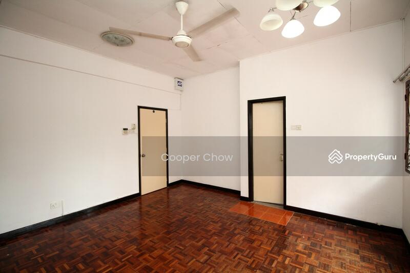 2-storey Terraced House for Sale in Taman Kelana Idaman (Ara Damansara) - Cooper Chow - PropertyGuru.com.my