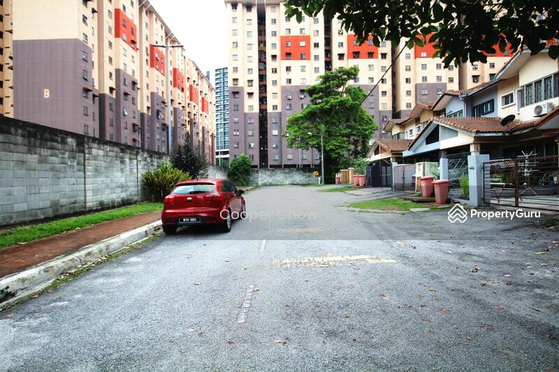 2-storey Terraced House for Sale in Taman Kelana Idaman (Ara Damansara) - Cooper Chow - PropertyGuru.com.my