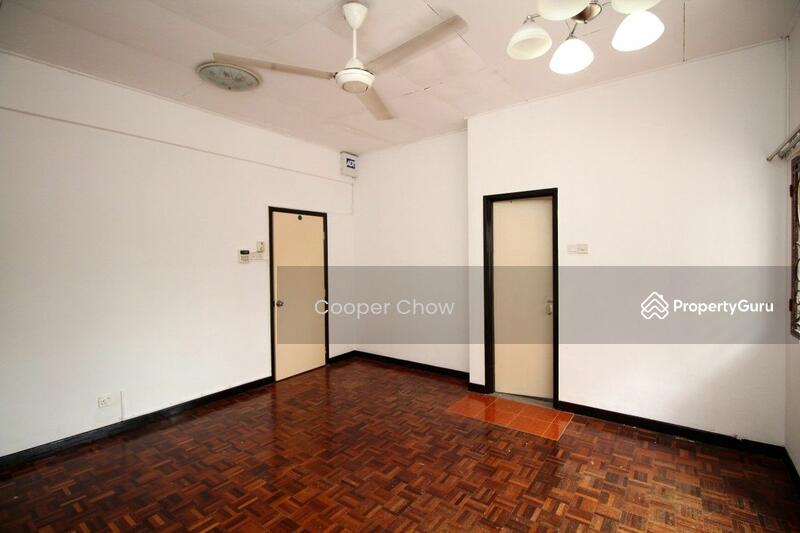 2-storey Terraced House for Sale in Taman Kelana Idaman (Ara Damansara) - Cooper Chow - PropertyGuru.com.my