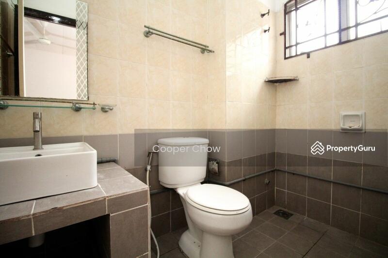 2-storey Terraced House for Sale in Taman Kelana Idaman (Ara Damansara) - Cooper Chow - PropertyGuru.com.my