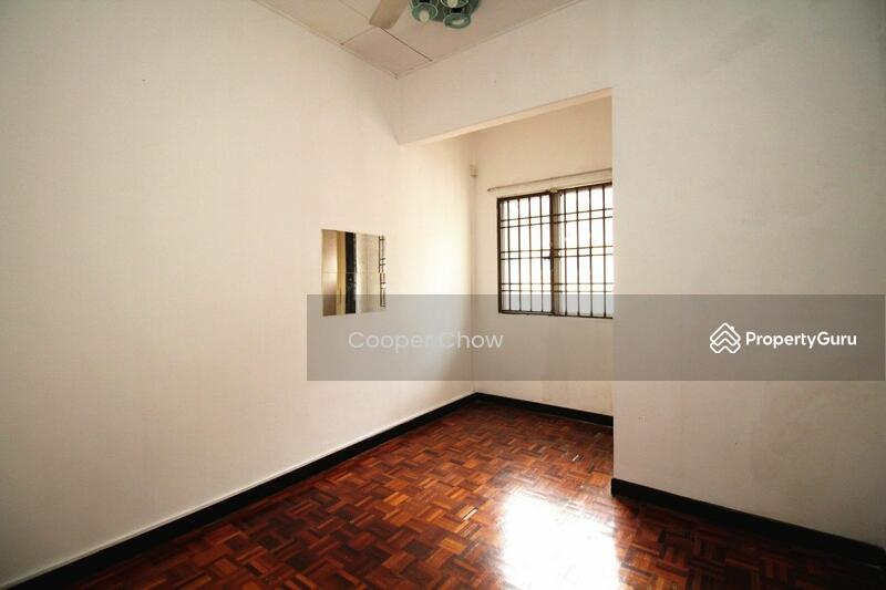 2-storey Terraced House for Sale in Taman Kelana Idaman (Ara Damansara) - Cooper Chow - PropertyGuru.com.my