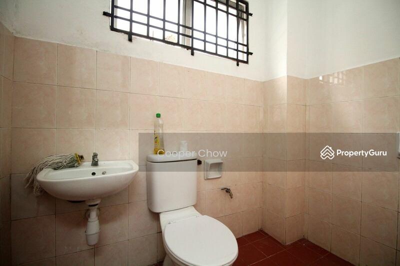 2-storey Terraced House for Sale in Taman Kelana Idaman (Ara Damansara) - Cooper Chow - PropertyGuru.com.my