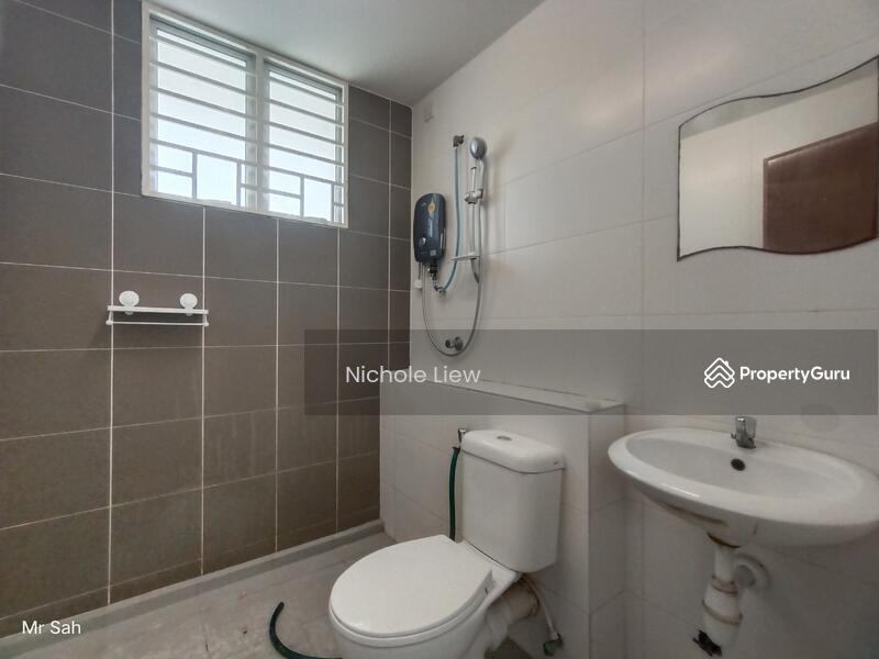 Rumah Teres 3 Tingkat untuk Dijual di Kajang (Selangor) - Nichole Liew - PropertyGuru.com.my