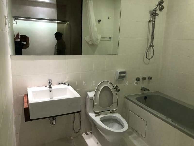 Rumah Bandar untuk Disewa di Country Heights (Kajang) - Elaine Ding - Bathroom - PropertyGuru.com.my