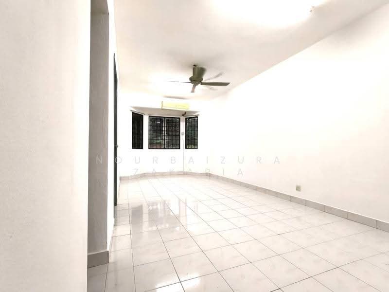Pangsapuri untuk Dijual di Impian Apartment - NOURBAIZURA ZAKARIA - Living Room - PropertyGuru.com.my