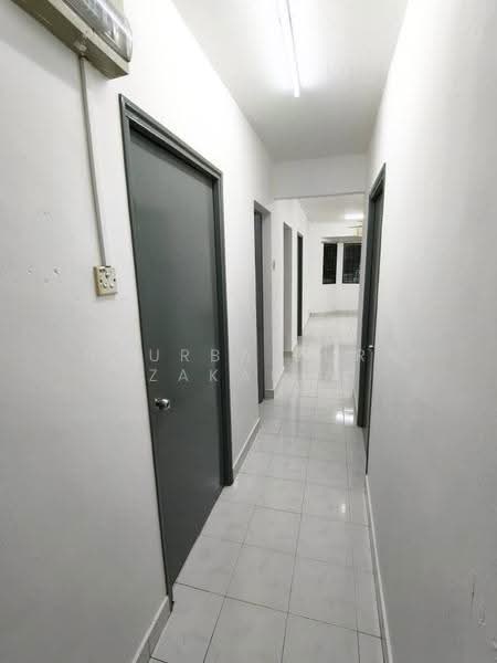 Pangsapuri untuk Dijual di Impian Apartment - NOURBAIZURA ZAKARIA - Corridor - PropertyGuru.com.my