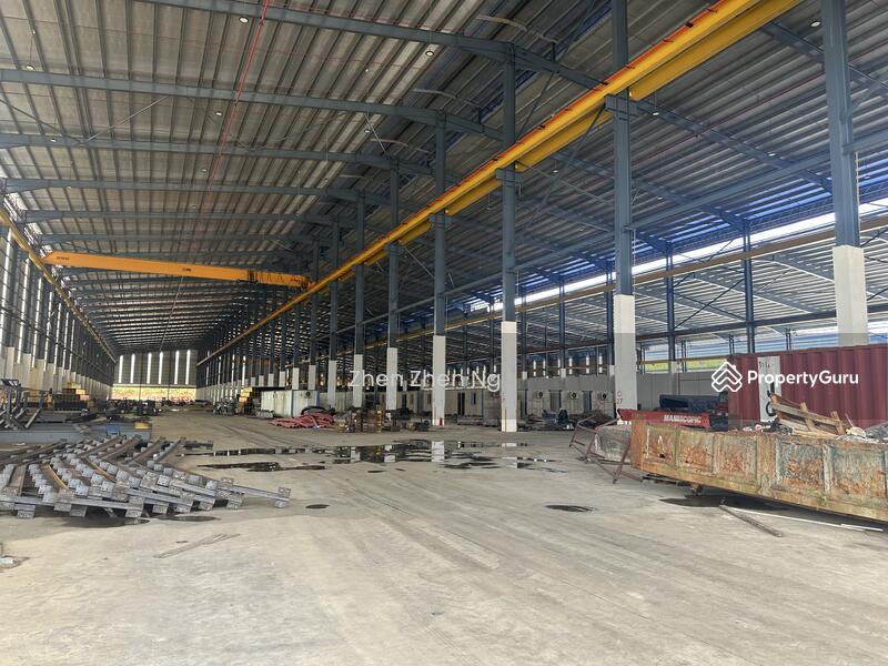 For Sale - Kulai, 10 Acres Detached Factory for Sale, built up 300,000, 1,000 amps, very Height Ceiling: 18m