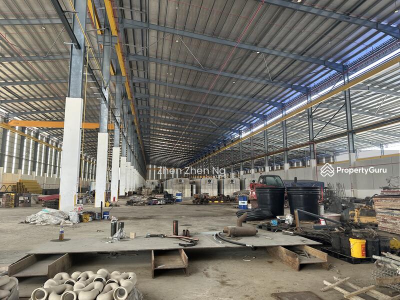 For Sale - Kulai, 10 Acres Detached Factory for Sale, built up 300,000, 1,000 amps, very Height Ceiling: 18m