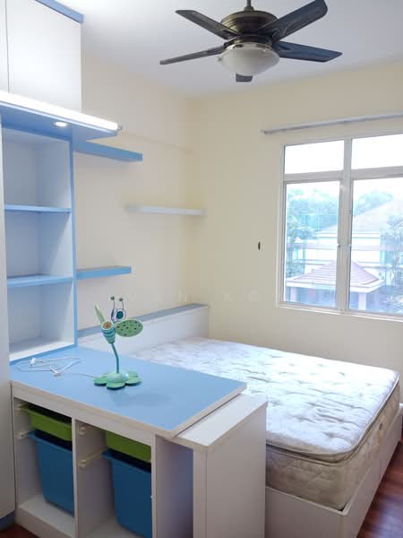 Kondominium untuk Dijual di Bungaraya Condominium - Ivan Kok - Bedroom - PropertyGuru.com.my