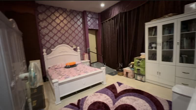 For Sale - Bayrocks Waterfront Villas