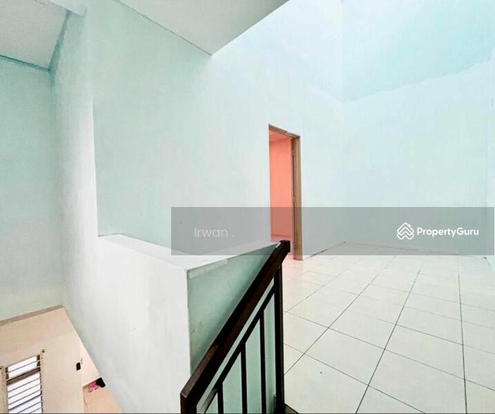 2-storey Terraced House for Sale in Bandar Saujana Putra (Tanjong Duabelas) - Irwan Affandi - PropertyGuru.com.my