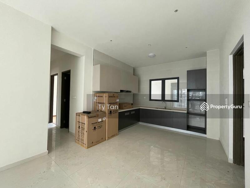 Bay Laurel @ Country Garden Danga Bay untuk Untuk Dijual - RM 723,786, Mac 2026 - PropertyGuru.com.my