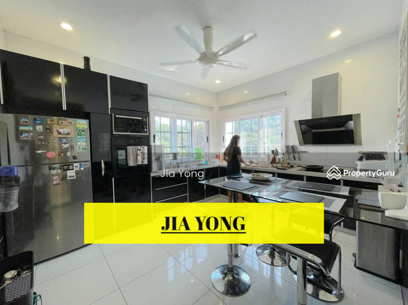 Tanjung bungah hillside bungalow house, Tanjung Bungah, Timor Laut