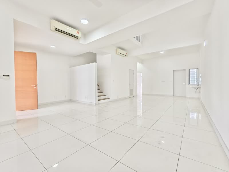 Rumah Teres 2 Tingkat untuk Dijual di Tropicana Heights (Kajang) - Nichole Liew - Living Room - PropertyGuru.com.my