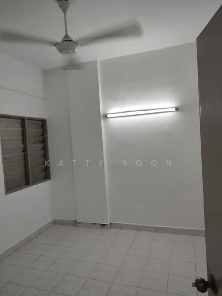 Flat for Sale at Taman Serdang Perdana - Katty Soon - Interior - PropertyGuru.com.my