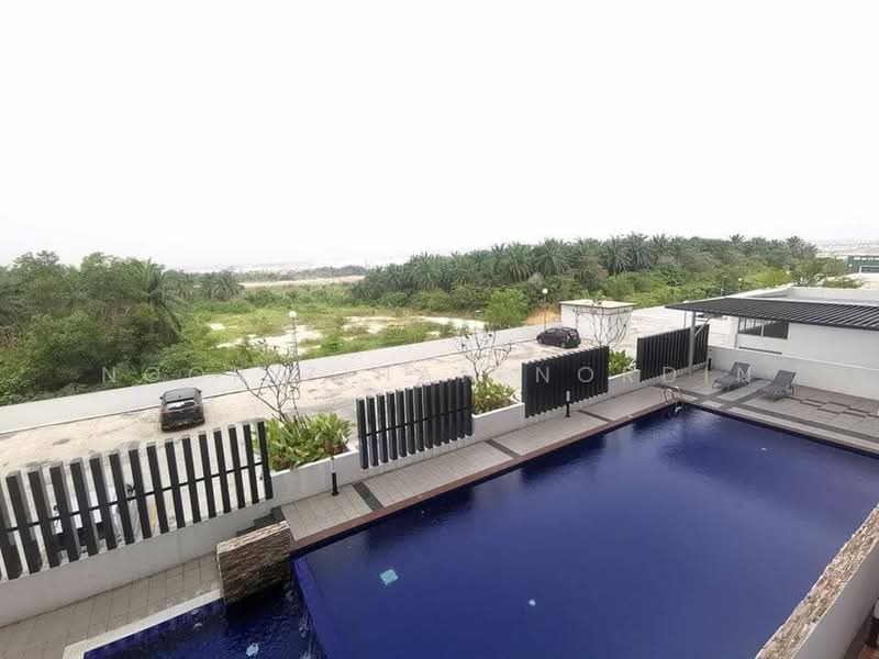 Service Residence for Sale at Sentrovue - Noor Zihan Nordin - Pool - PropertyGuru.com.my