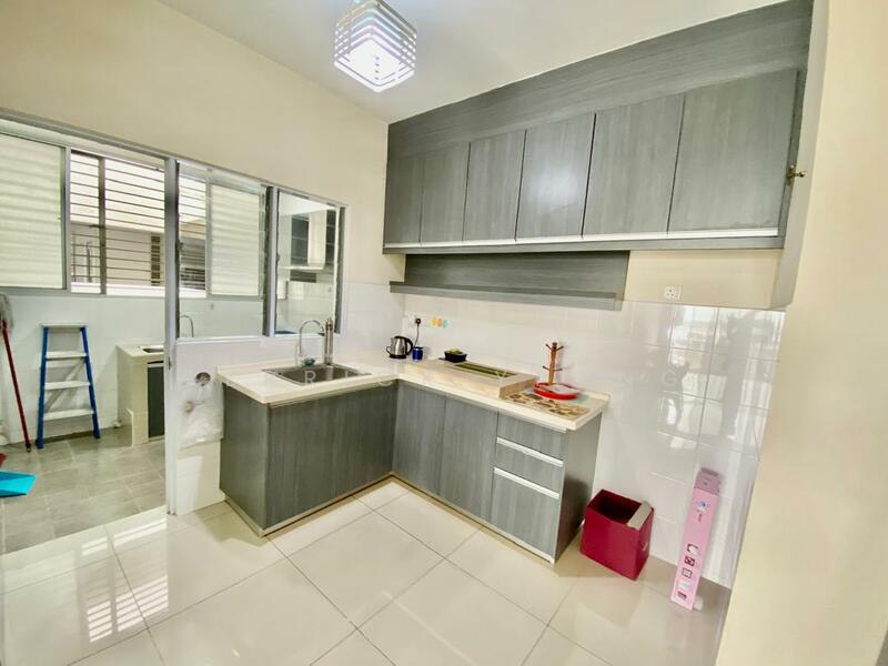 For Rent - Koi Tropika