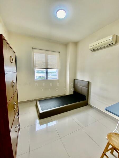 For Rent - Koi Tropika