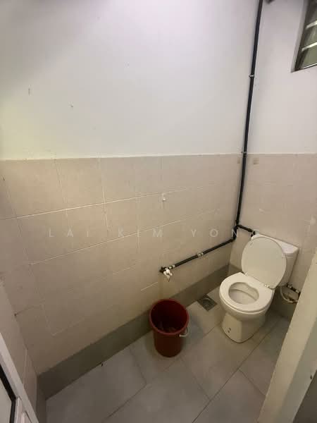 Rumah Flat untuk Disewa di Pangsapuri Damai Uama, jalan damai utama 7, taman utama 47180 puchong - Lai Kim Yong - Bathroom - PropertyGuru.com.my