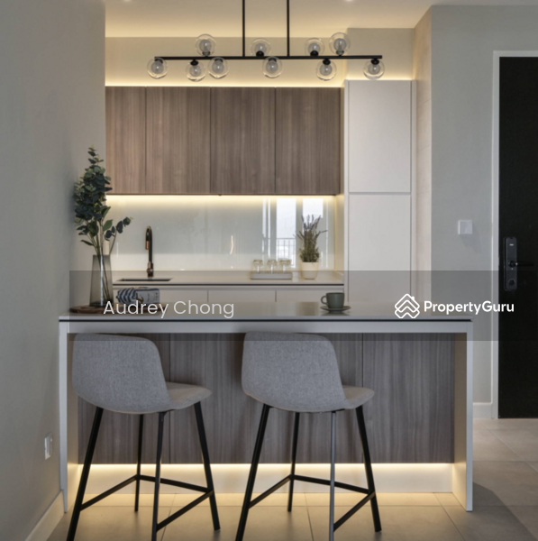 For Sale - BALAKONG!! NEAR MRT!! RM200K!! FREEHOLD!! FULLY FURNISHED!!