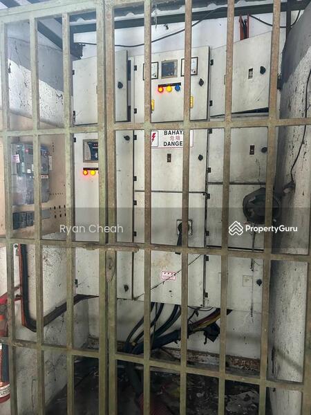 Untuk Dijual - Warehouse at Puchong