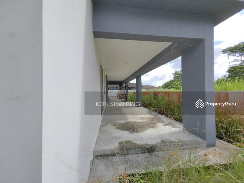 Double Storey Semi Detached House For Sale Located at Jalan Segedup