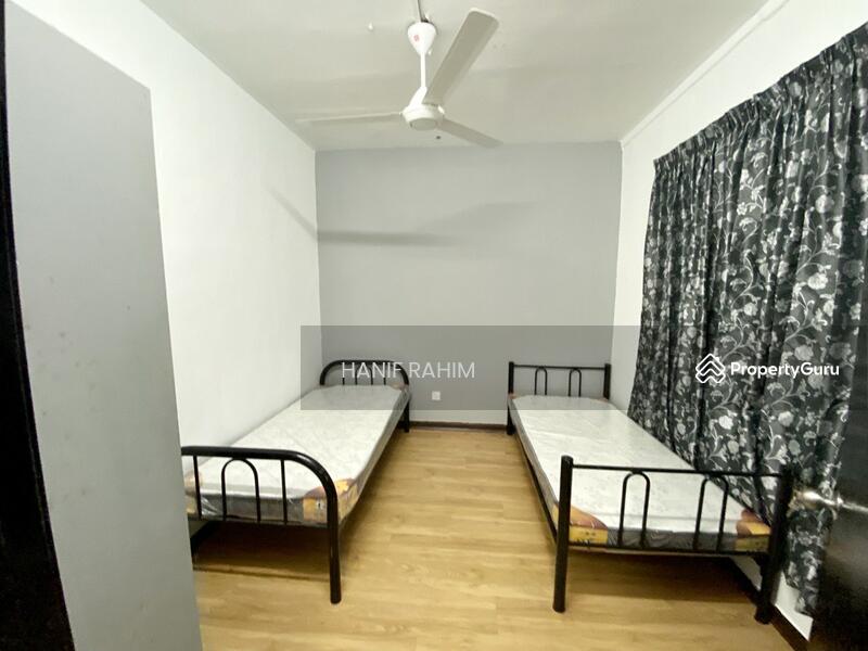 Mentari Court, Jalan PJS8/9, Petaling Jaya, Selangor, Room Rental