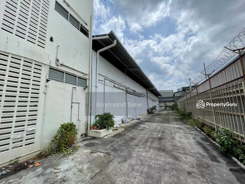 Untuk Dijual - Selayang Baru Detached Factory For Sale (Freehold)