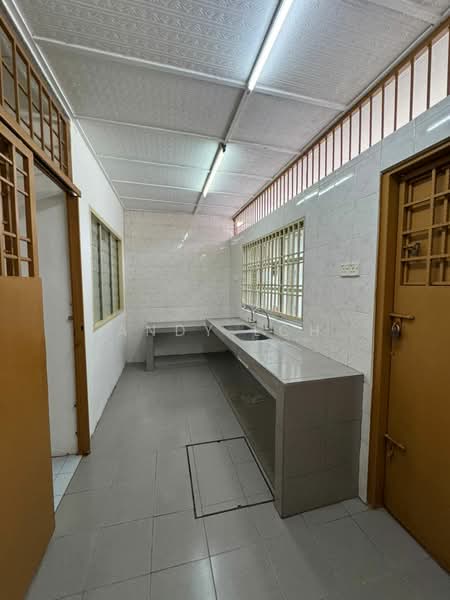 Rumah Teres 2 Tingkat untuk Dijual di Bandar Puchong Utama (Puchong) - Andy LCH - Kitchen - PropertyGuru.com.my