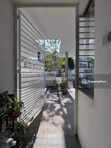 Main entrance of the house. View from inside. 
