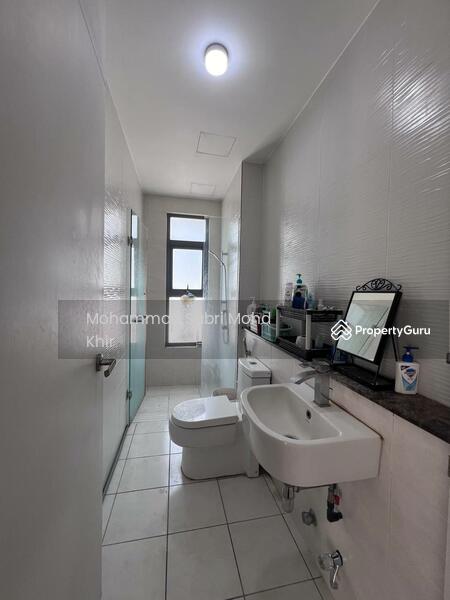 Toilet. 