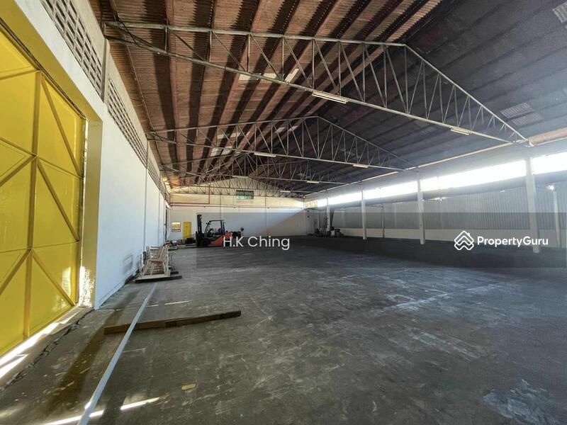 Untuk Disewa - Large Warehouse office Facing main road Klebang Melaka City