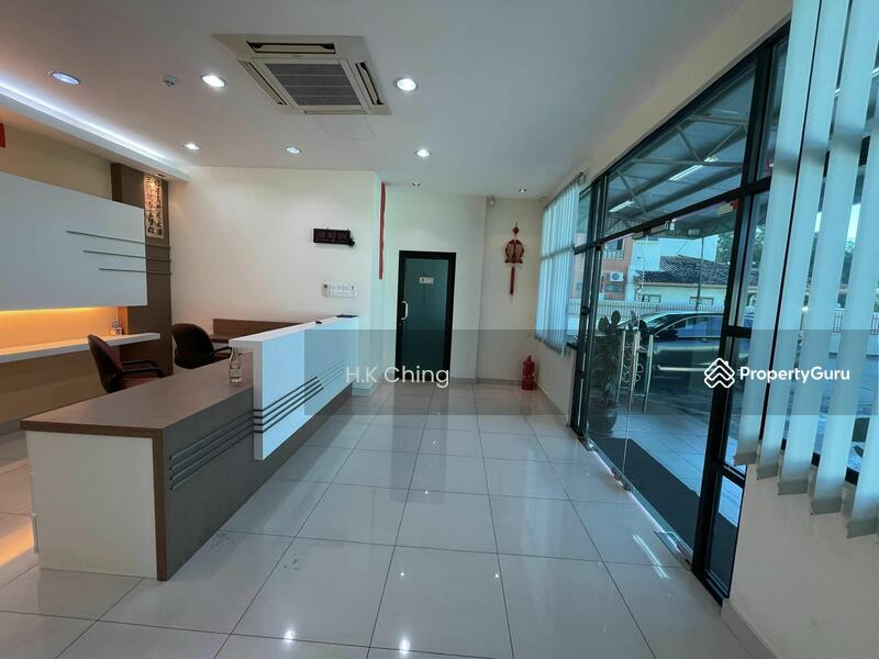 Untuk Disewa - Large Warehouse office Facing main road Klebang Melaka City