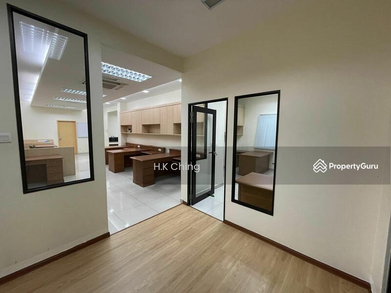 Untuk Disewa - Large Warehouse office Facing main road Klebang Melaka City