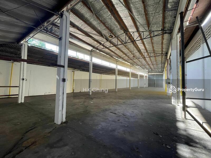Untuk Disewa - Large Warehouse office Facing main road Klebang Melaka City