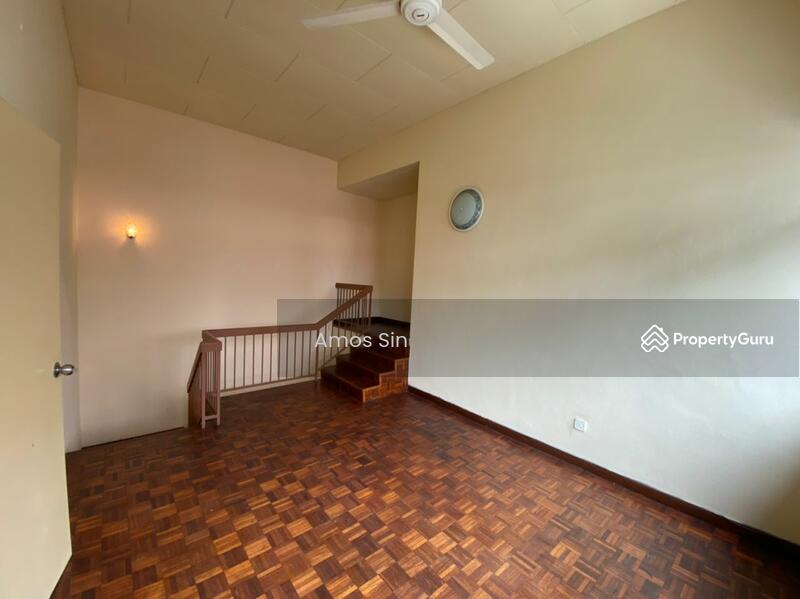 Greenlane Terrace Corner Island Glades, Greenlane, Penang