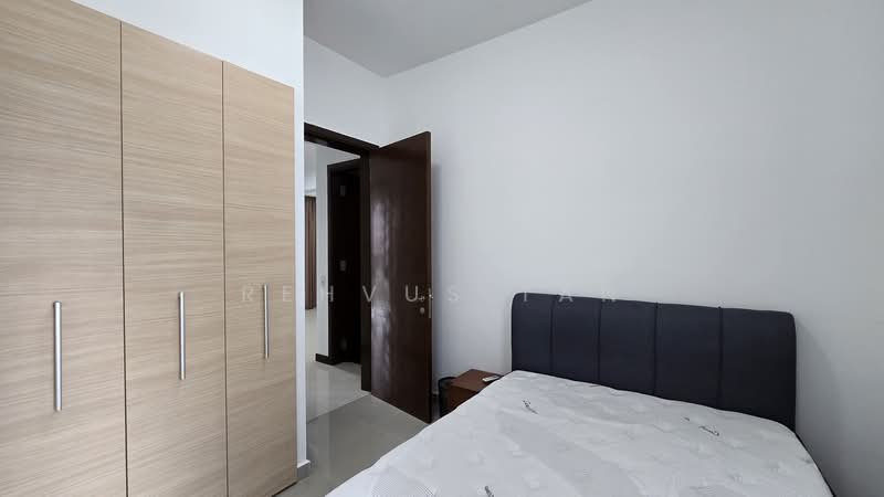 Condominium for Rent at Hampshire Residences - Rehvus Tan - Bedroom - PropertyGuru.com.my