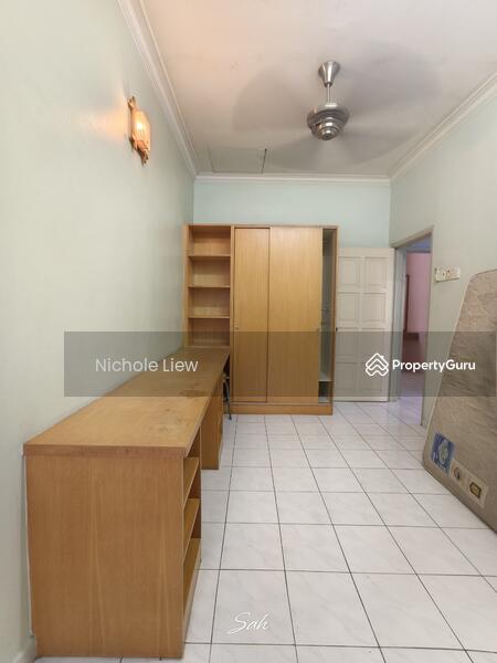 For Sale - (RENOVATED) 2 STOREY HOUSE @ TAMAN SERI MAWAR, SEMENYIH