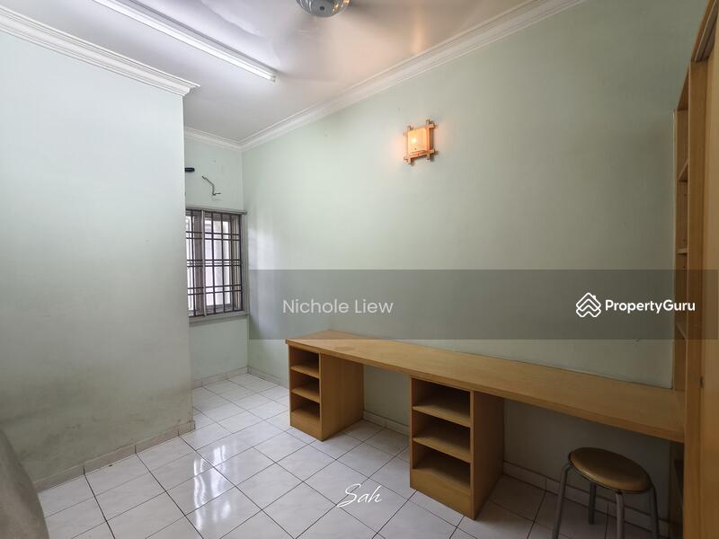 For Sale - (RENOVATED) 2 STOREY HOUSE @ TAMAN SERI MAWAR, SEMENYIH