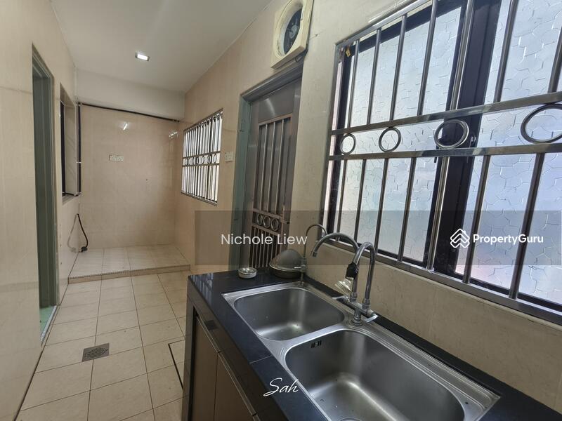 For Sale - (FULL LOAN + RENOVATED) 2 STOREY @ TAMAN SERI MAWAR, SEMENYIH