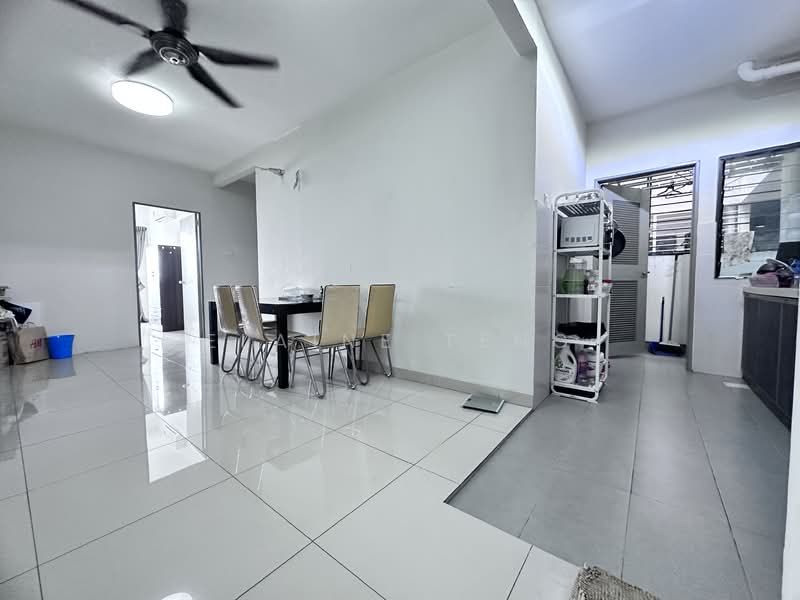 Service Residence for Rent at DK Senza - Elaine Teng - Dining Room - PropertyGuru.com.my