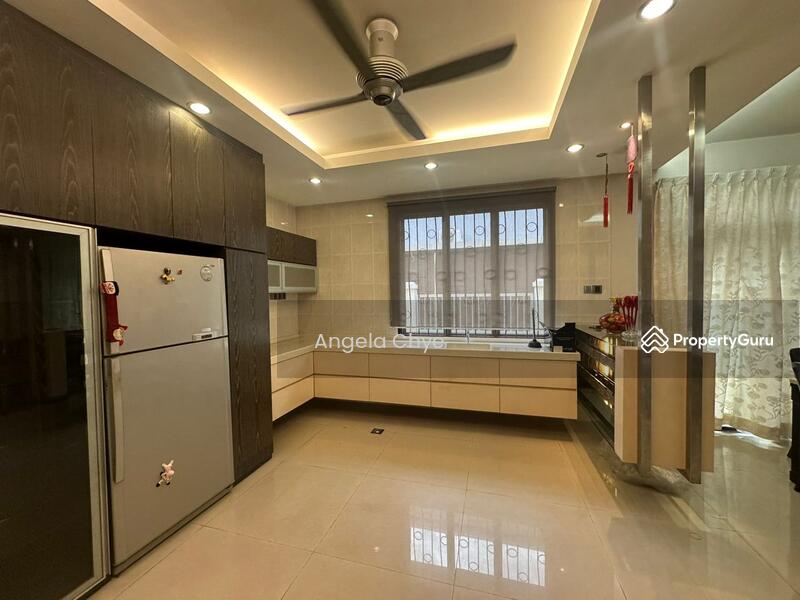 Untuk Disewa - Austin Perdana