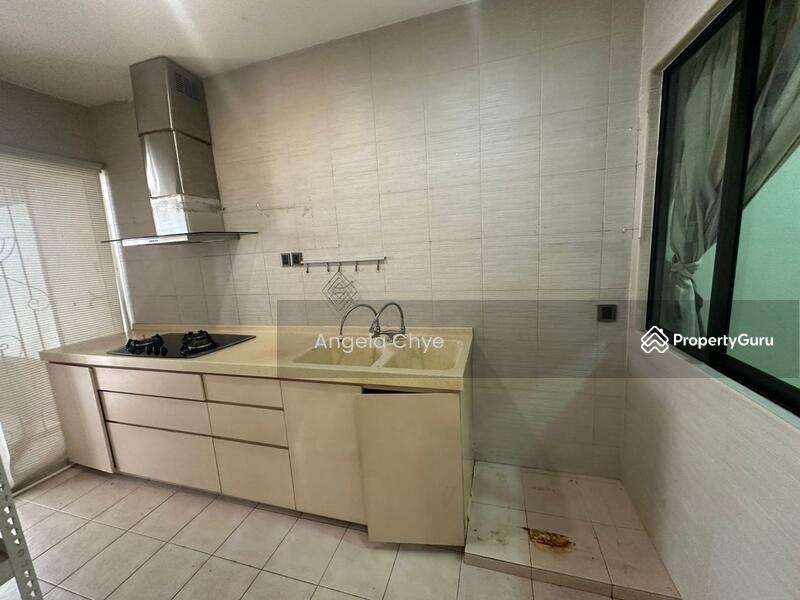 Untuk Disewa - Austin Perdana